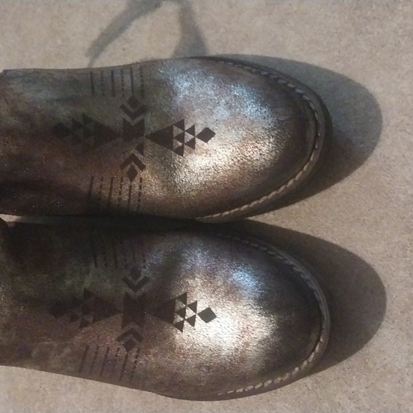 Sbicca Vintage Collection Peaceout Metallic Ankle Booties  Size 6 - Picture 5 of 8